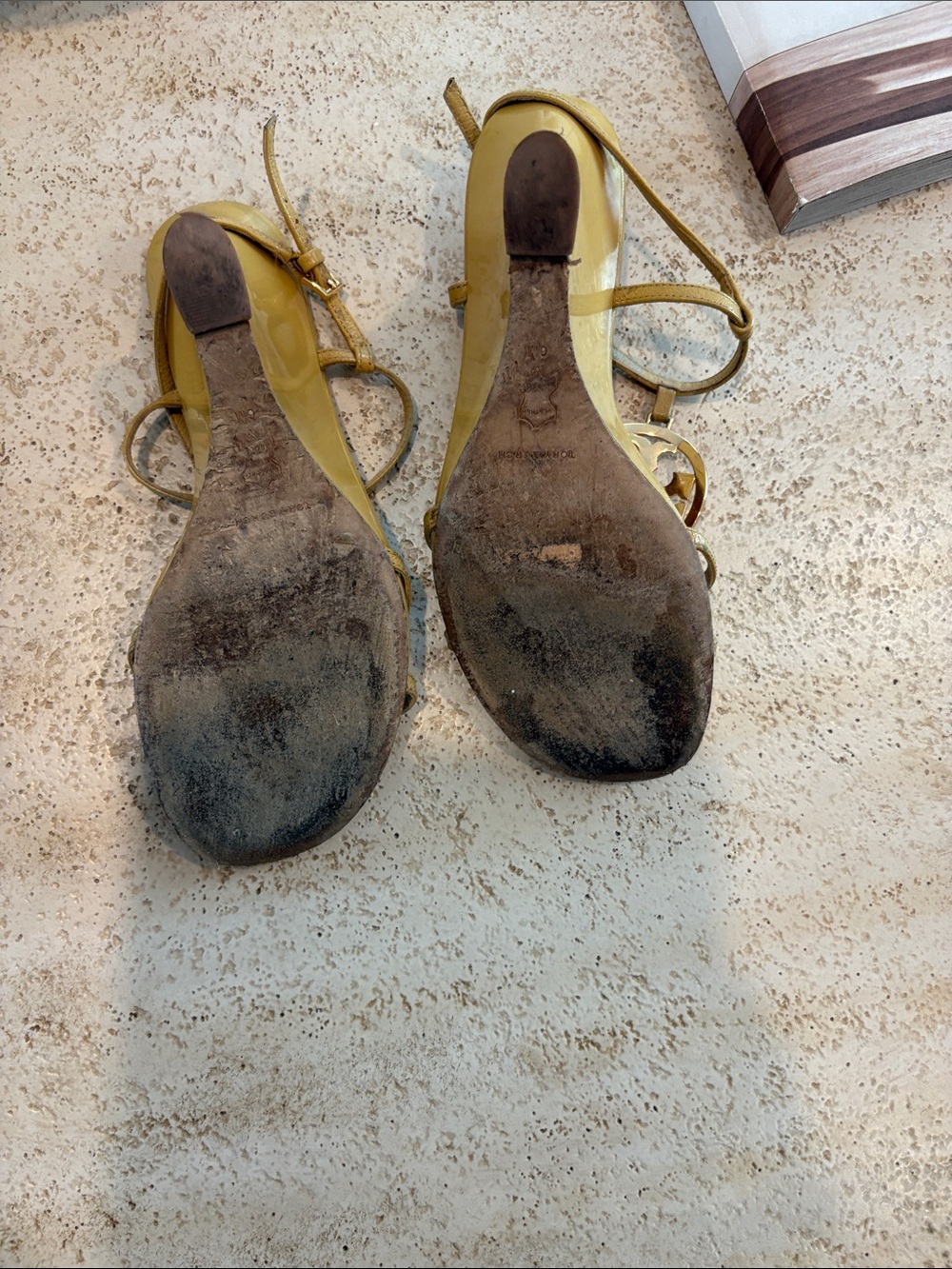 Tory Burch -Yellow -wedge -Gold Logo -strappy Sandals - Picture 3 of 4